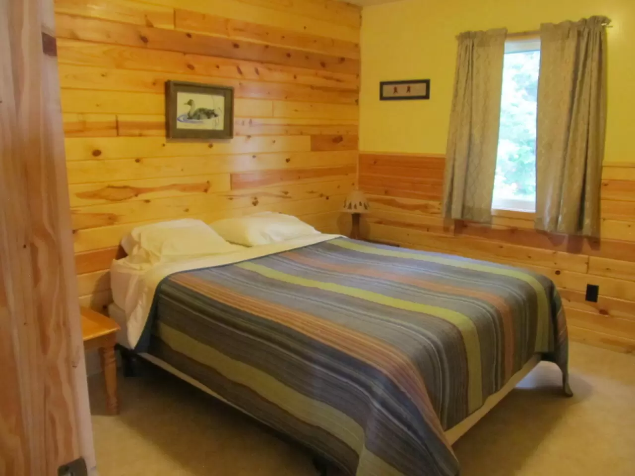 Cabin-0-Eagles-Nest-Bedroom-3-1280x960